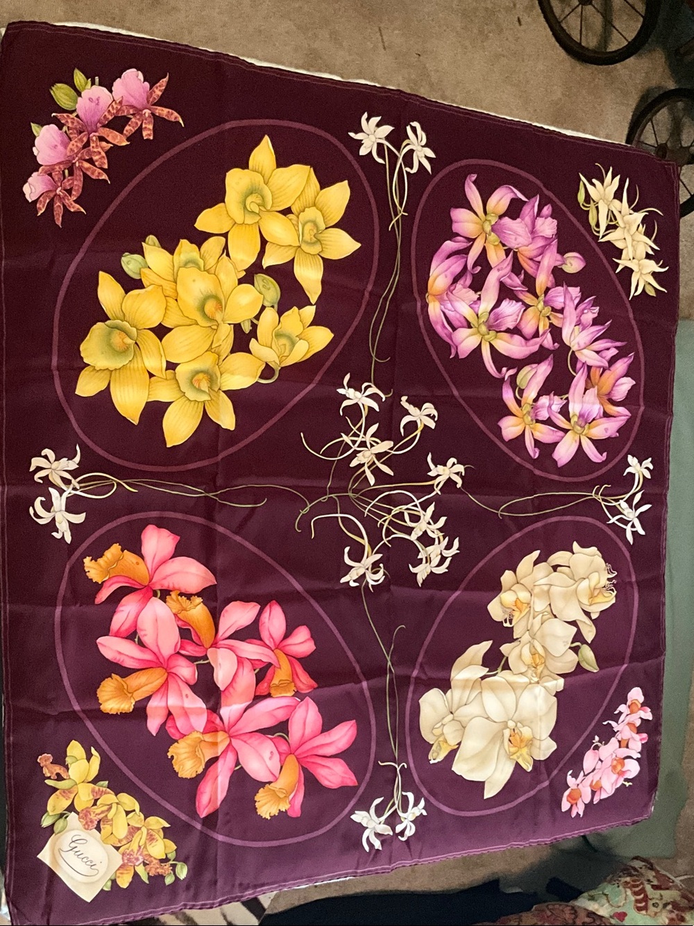 Vintage Gucci Silk Scarf Orchidee by Vittorio Accornero - Pristine / Partial Tag